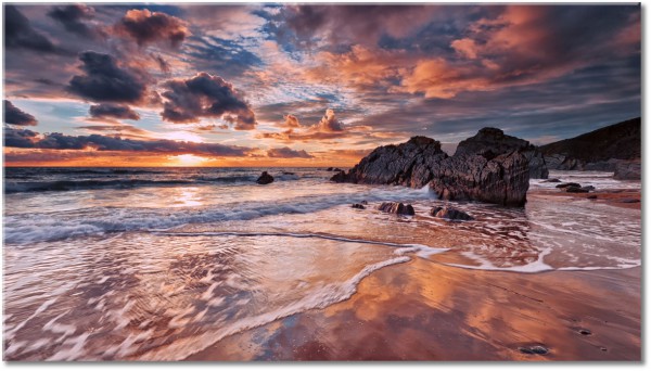 tableau sur toile, ciel, coucher-soleil, marron, mer-cascades-lacs, nuages, orange, paysages, plage, rochers, sepia, tourisme, vagues